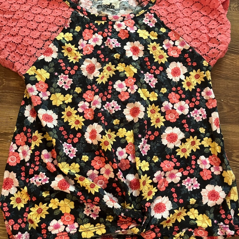 Kids Floral Lace Sleeve Tee - Pink and Black